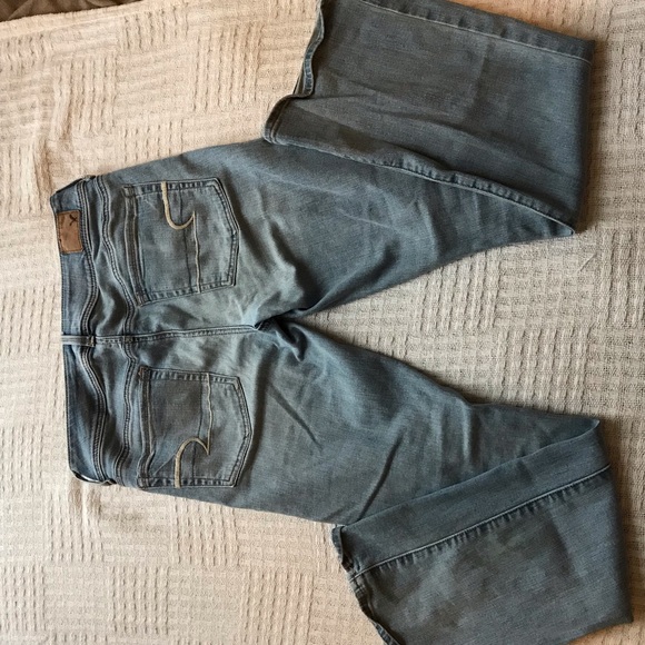 American Eagle light wash Jeans - Picture 4 of 5